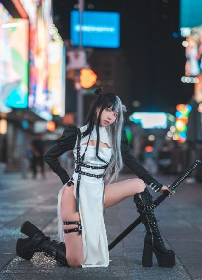 烽火芳菲