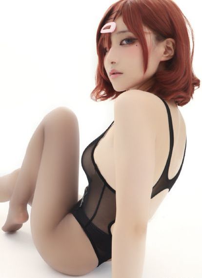 骑车的女人